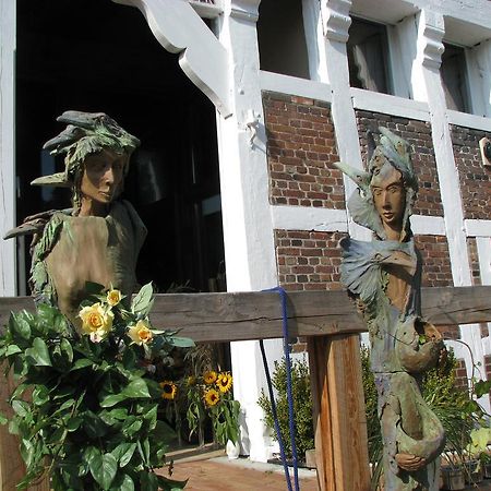 Taubenhof - Gut Cadenberge Hotel Buitenkant foto