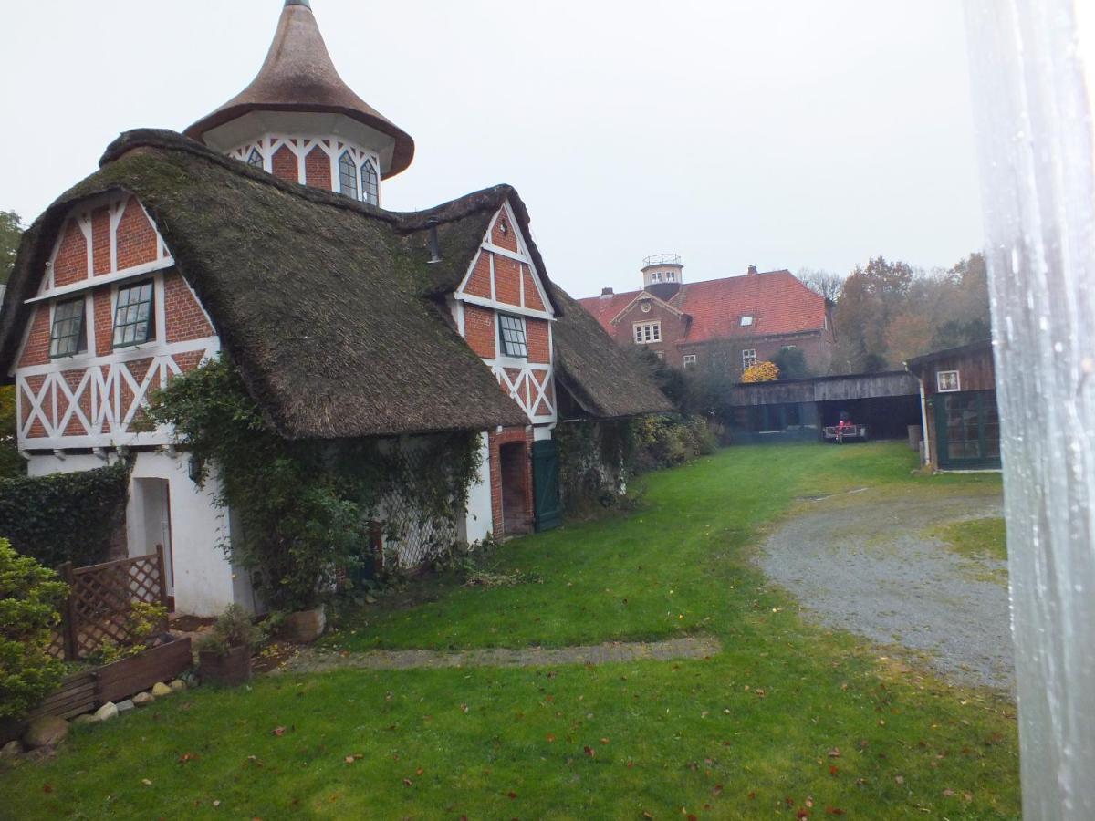 Taubenhof - Gut Cadenberge Hotel Buitenkant foto