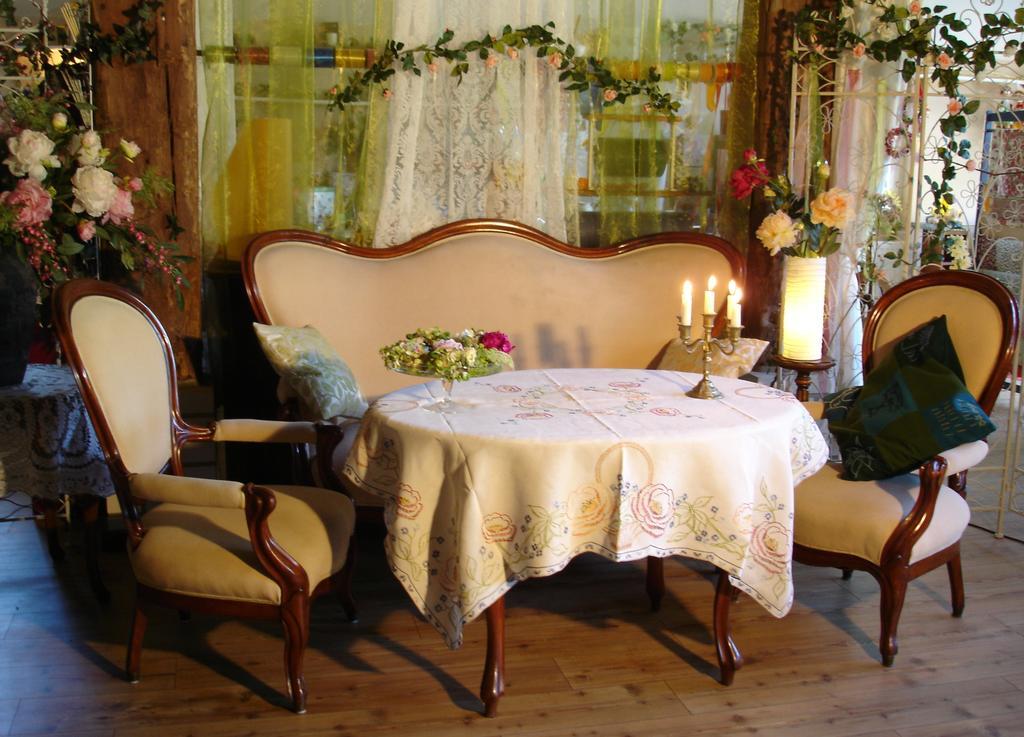 Taubenhof - Gut Cadenberge Hotel Buitenkant foto