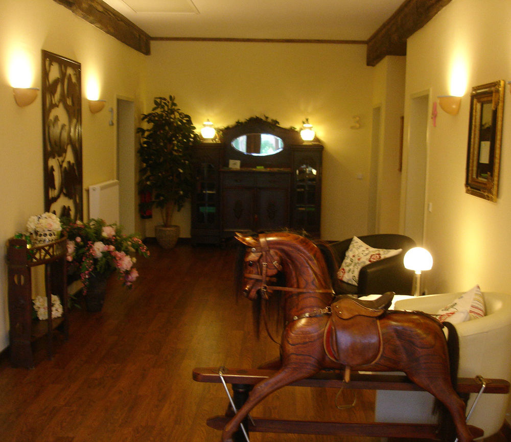 Taubenhof - Gut Cadenberge Hotel Buitenkant foto